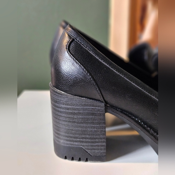💥SALE - MIA Black Chunky Heel Loafers - Picture 5 of 6